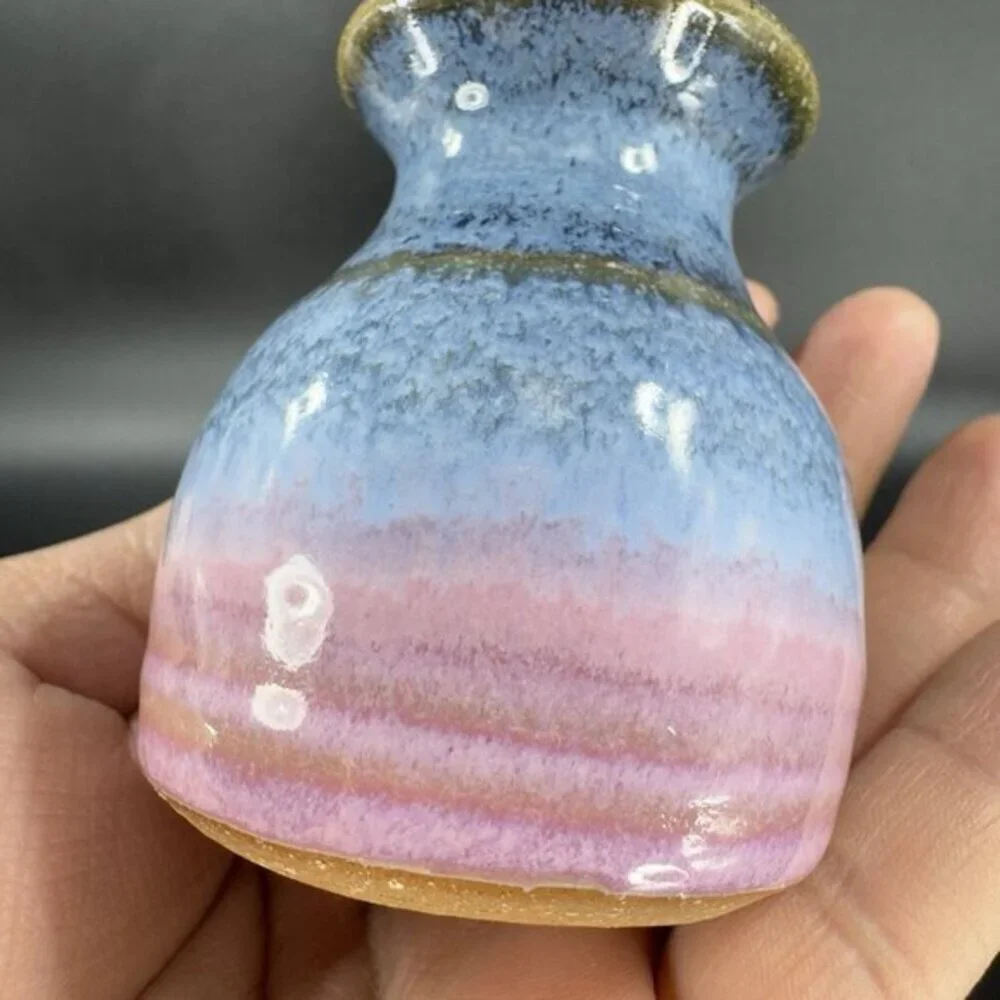 Vintage 1992‎ Hand Made Studio Art Pottery Mini Vase Vessel Artist Signed Vase